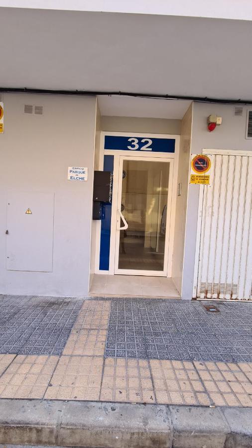 Apartamento Parque Elche If Бенидорм Екстериор снимка